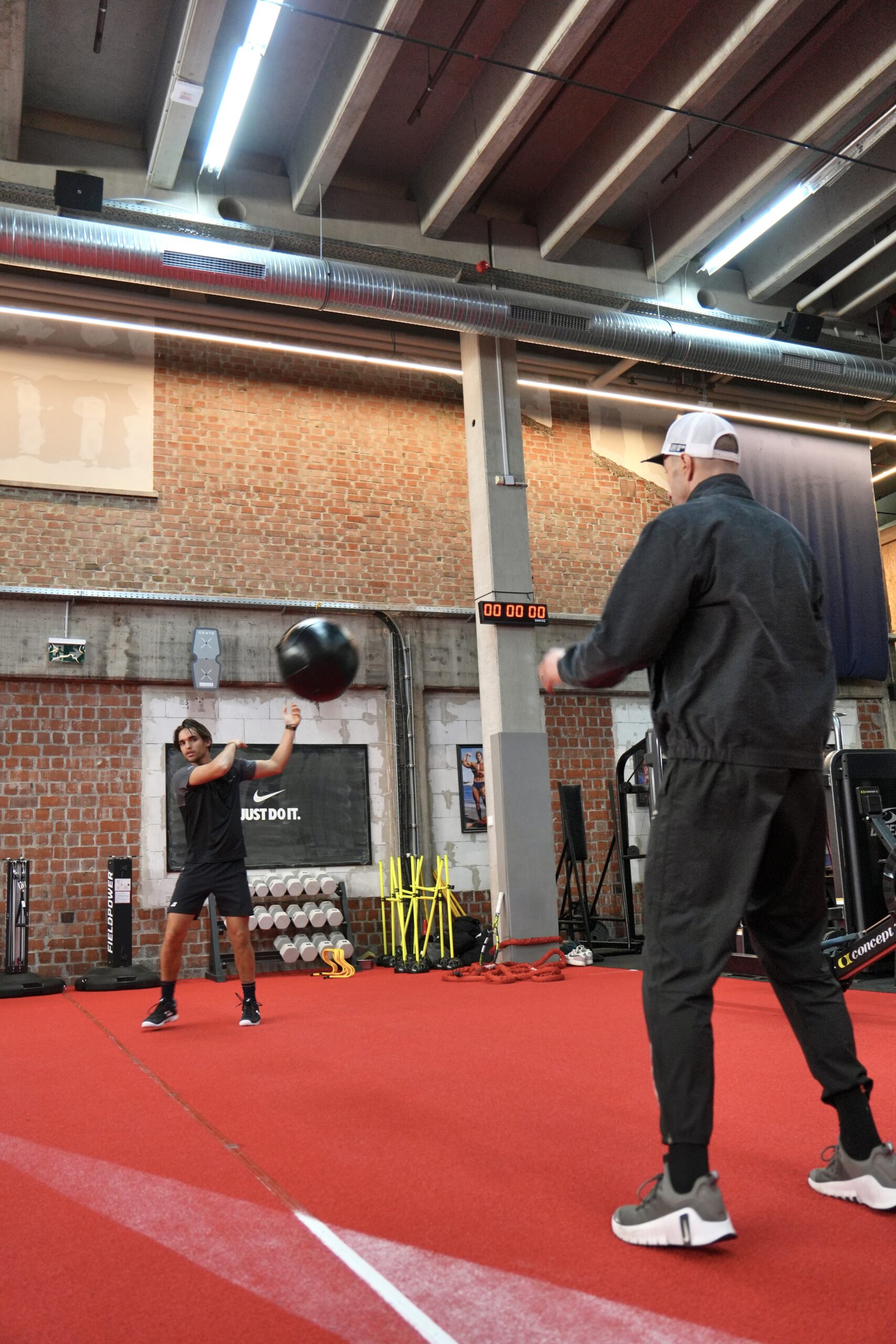 Fitnesskurse Ludwigsburg, Hyrox Ludwigsburg, Boxen, Crossfit